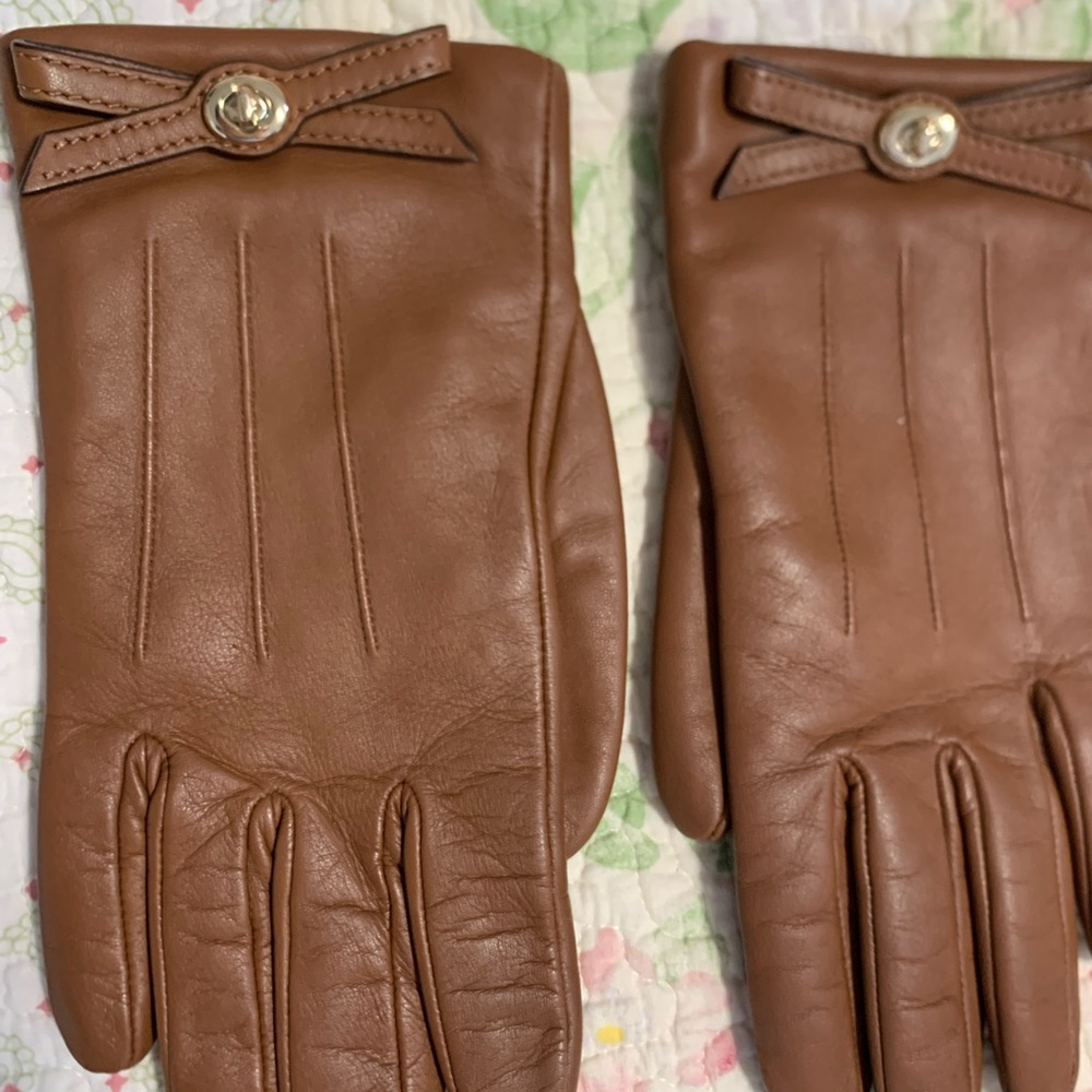Coach Saddle Brown Sheep Leather Gloves with Merino Wool Lining